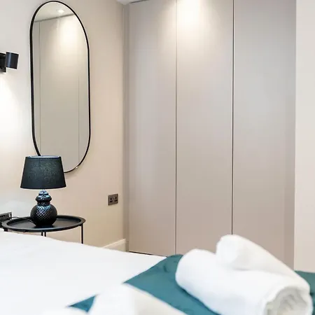 2 Beds Sleeps 4 - Apartment Leeds (West Yorkshire)